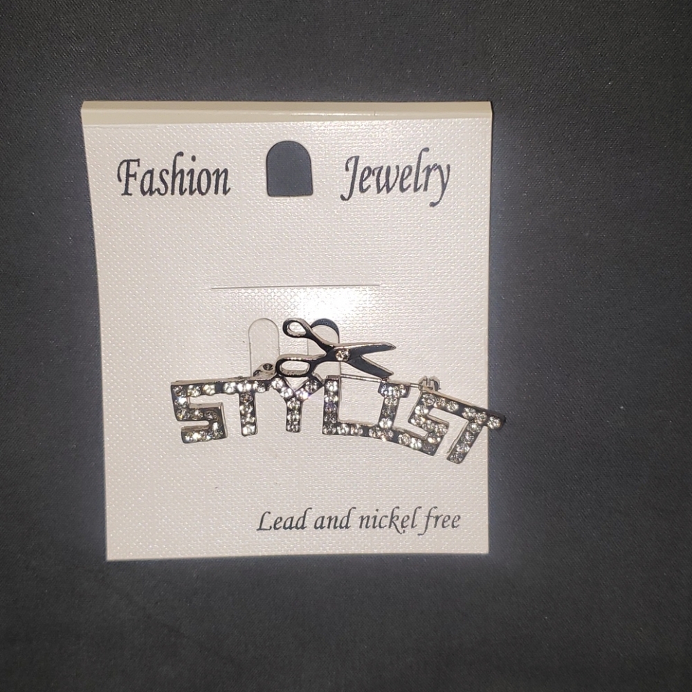 Stylist Brooch